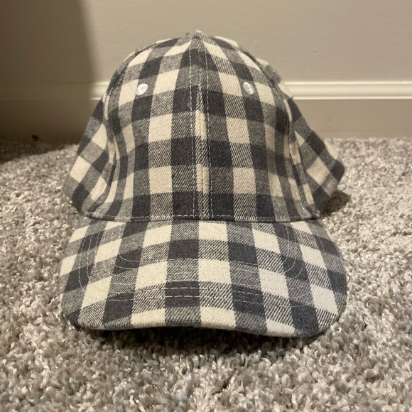 Accessories - NEVER WORN Hat